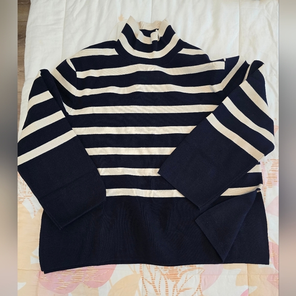 H&M Sweaters - NEW H&M Navy and Cream Striped Turtleneck Sweater